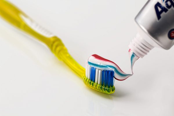 Tips om tandenpoetsen niet te vergeten