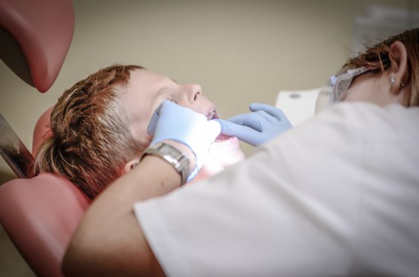 5 tips om je kind een tandartsbezoek leuk te laten vinden